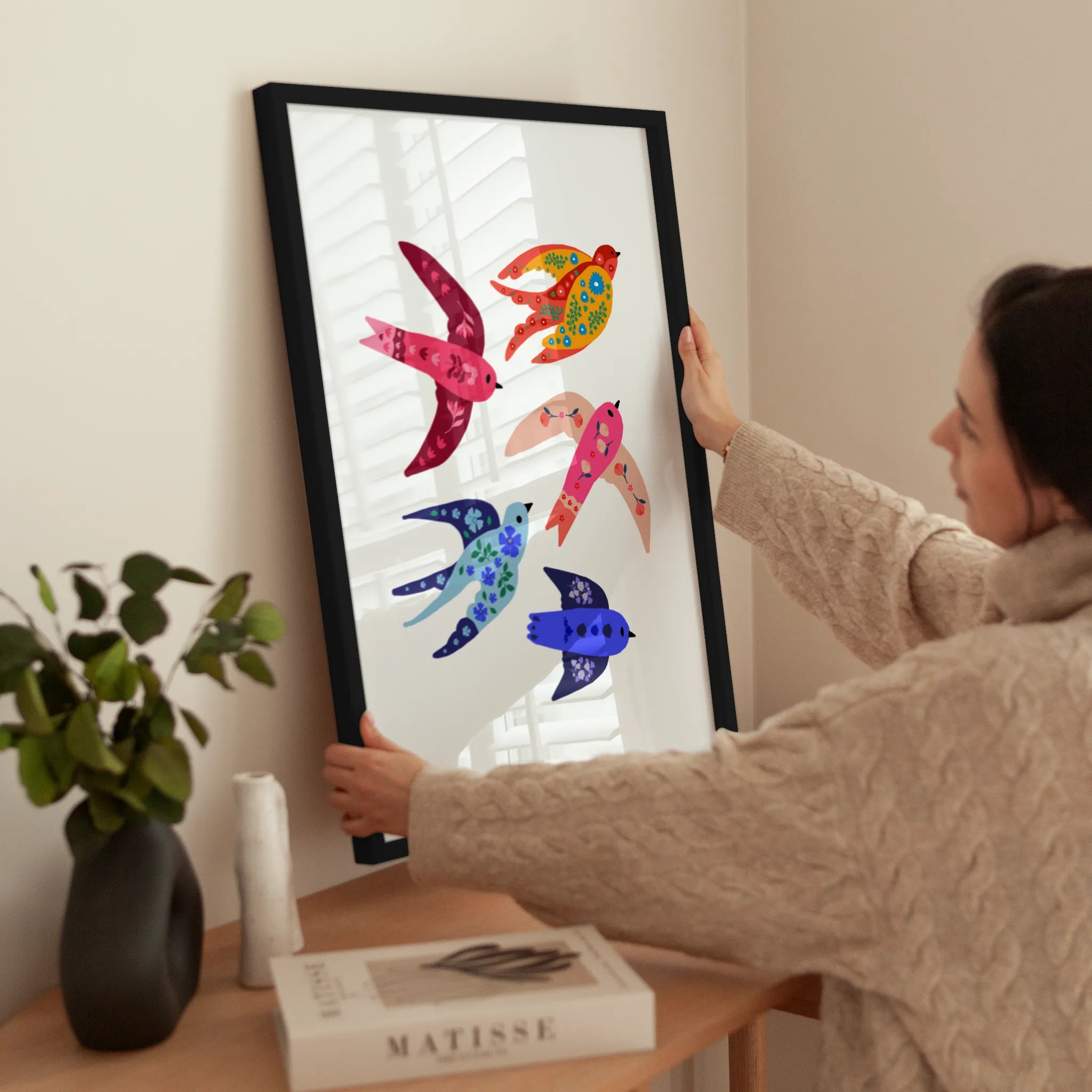 Floral Birds wird aufgehängt