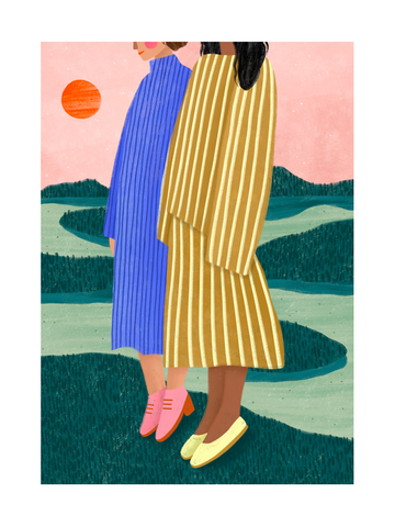 Zwei Personen in gestreiften Kleidern vor einer grünen Landschaft und einem roten Sonnenuntergang.