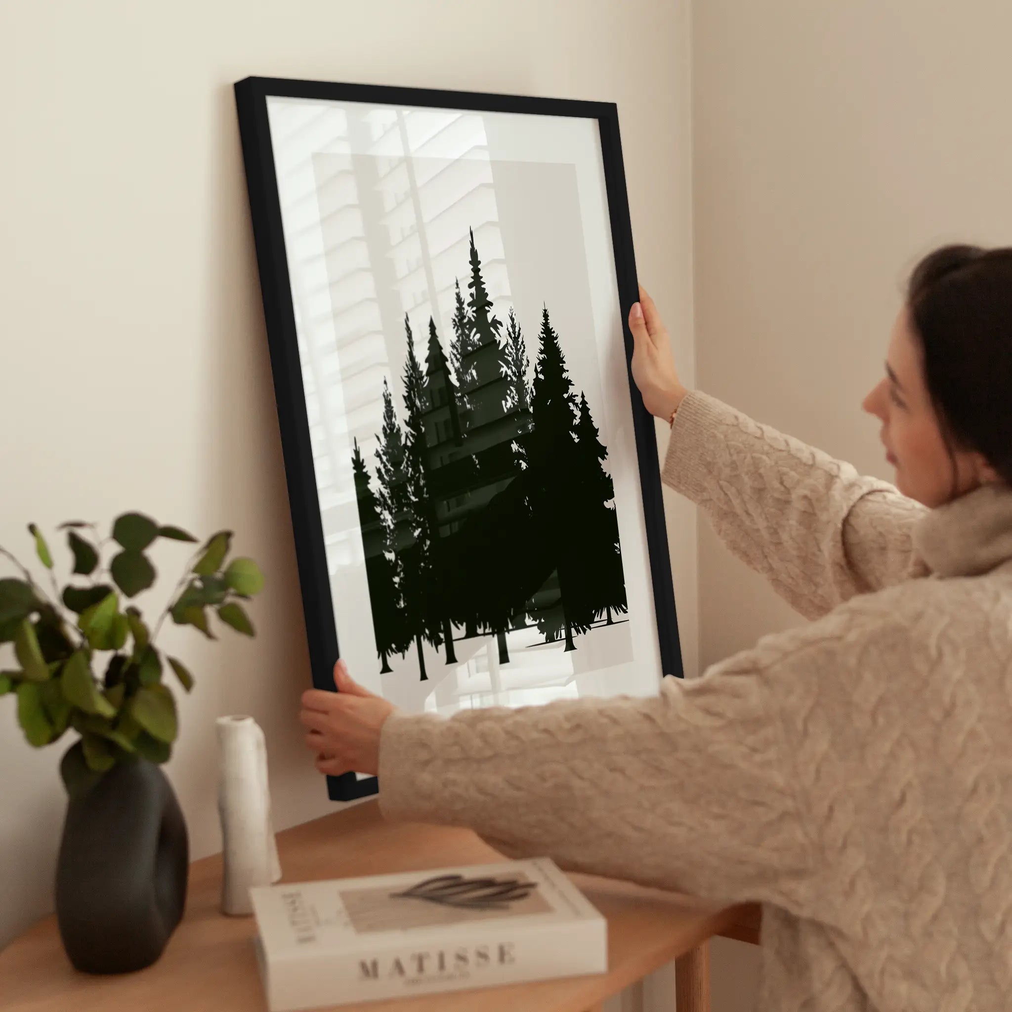 Graphic Conifer wird aufgehängt