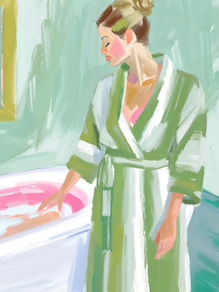 Illustration einer Frau in einem grünen Bademantel vor einer Badewanne mit rosa Wasser.