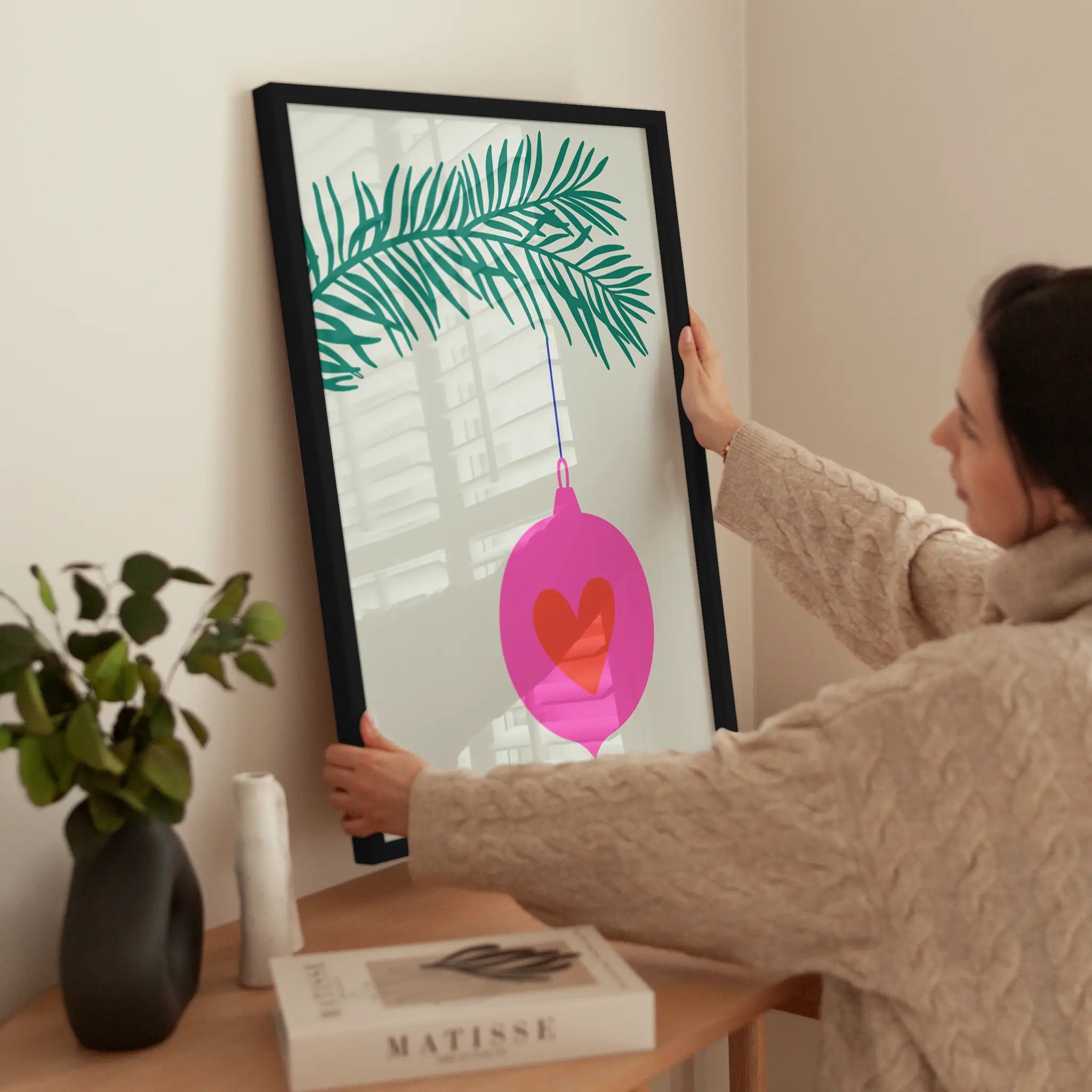 Heart Bauble wird aufgehängt