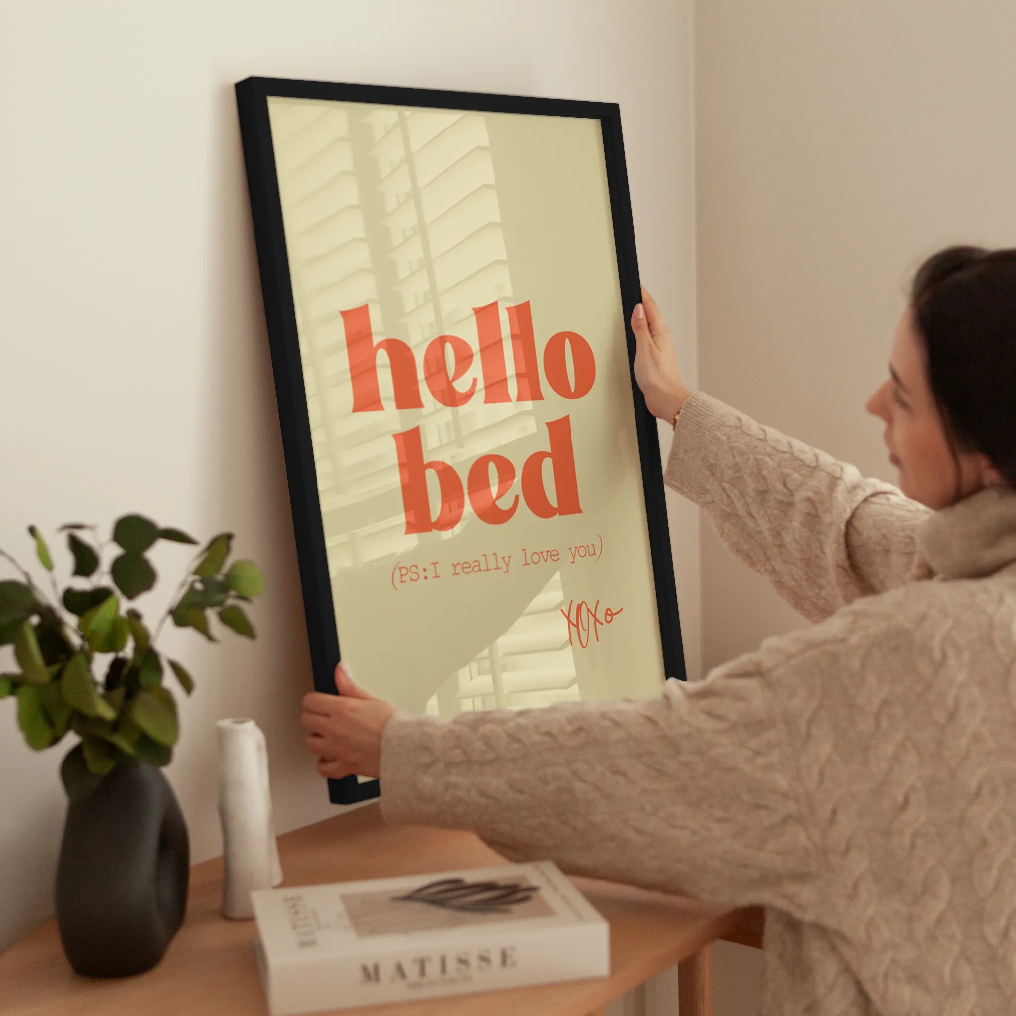 Hello Bed wird aufgehängt