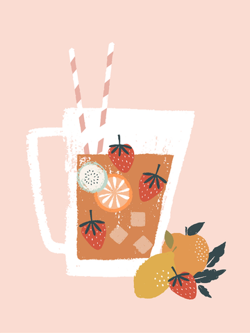 Grafische Illustration eines Fruchtsafts mit Eiswürfeln und zwei Strohhalmen auf rosa Hintergrund, umgeben von Orangen und Erdbeeren.