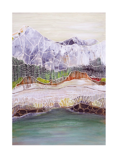 Poster einer Berglandschaft mit See, in Weiß, Lila, Grün und Blau, mit geometrischen Formen.