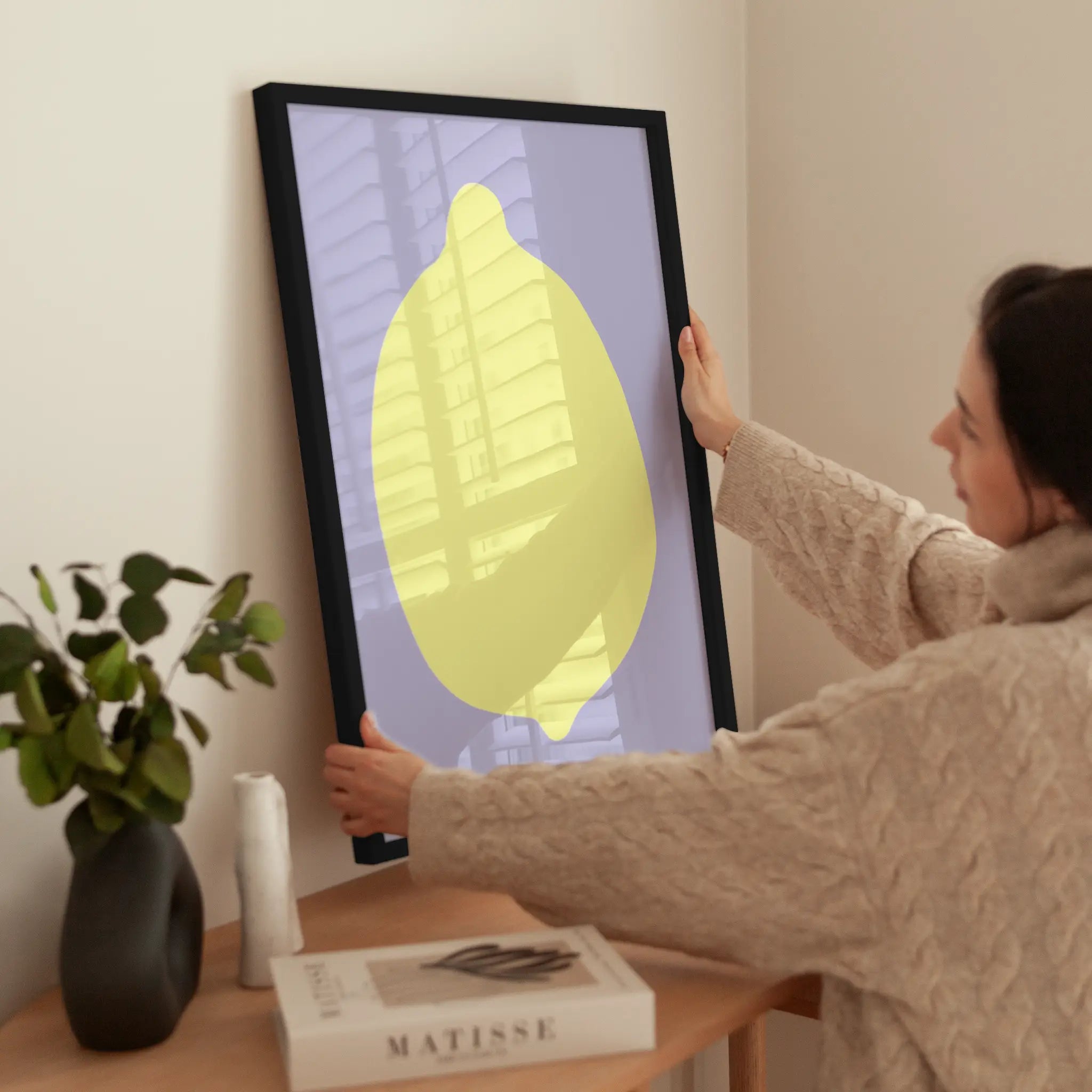 Lemon wird aufgehängt