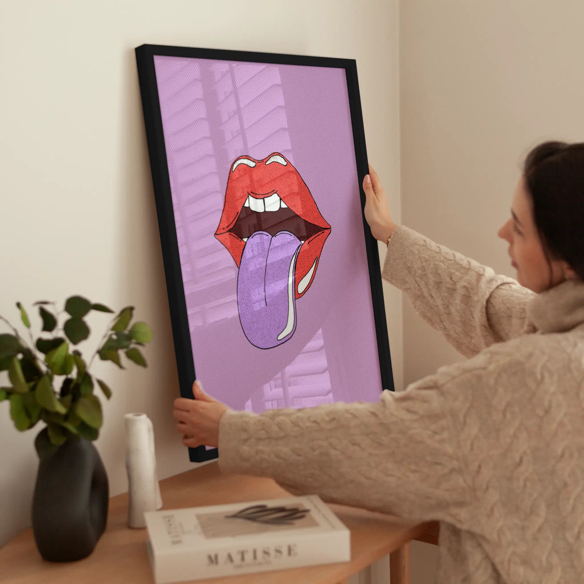 Pop Art Lips No1 wird aufgehängt