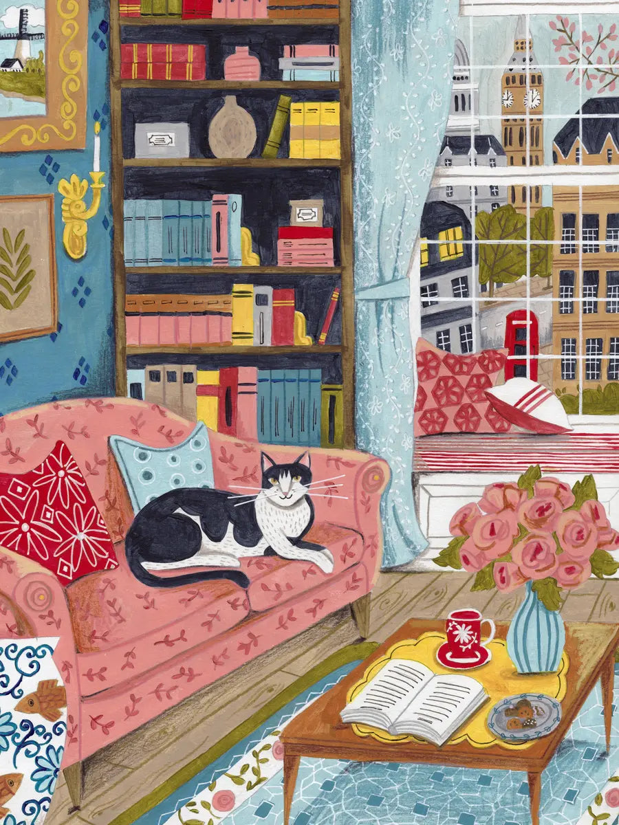 Illustration einer Katze auf einem Sofa mit Bücherregal und Stadtansicht im Hintergrund.