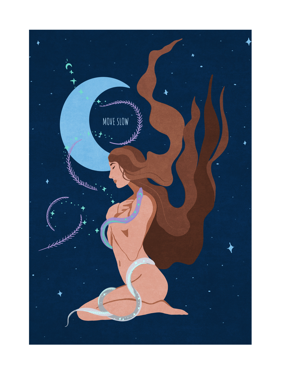 Illustration einer Frau mit einer Schlange im Universum, umgeben von Sternen und dem Text "Move Slow".