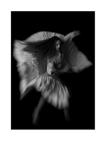 Schwarz-Weiß-Fotografie einer Frau in Bewegung, die einen fließenden Rock trägt.