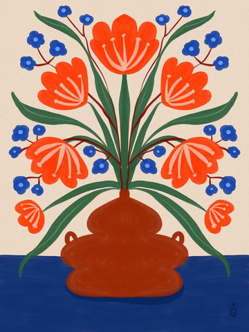 Illustration einer Vase mit blauen und orangefarbenen Blumen auf einem blauen Tisch vor beigem Hintergrund.