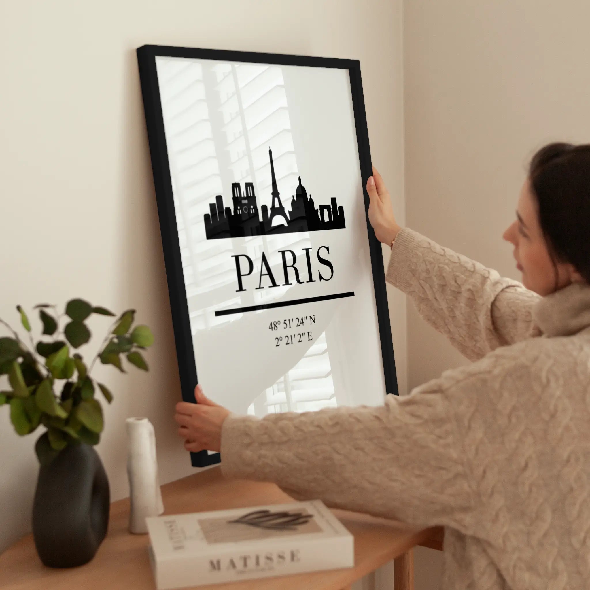 Paris Skyline wird aufgehängt
