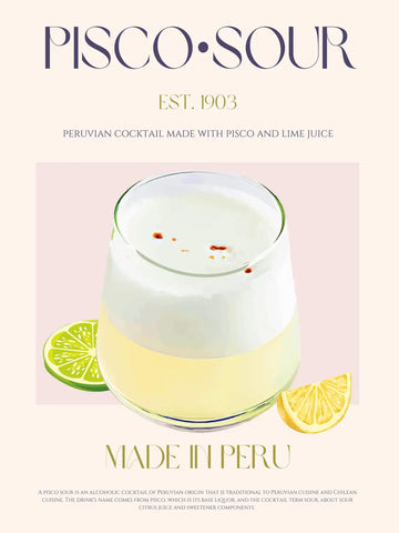 Grafische Illustration eines Pisco Sour mit Limetten und Zitronen vor einem hellrosa Hintergrund.
