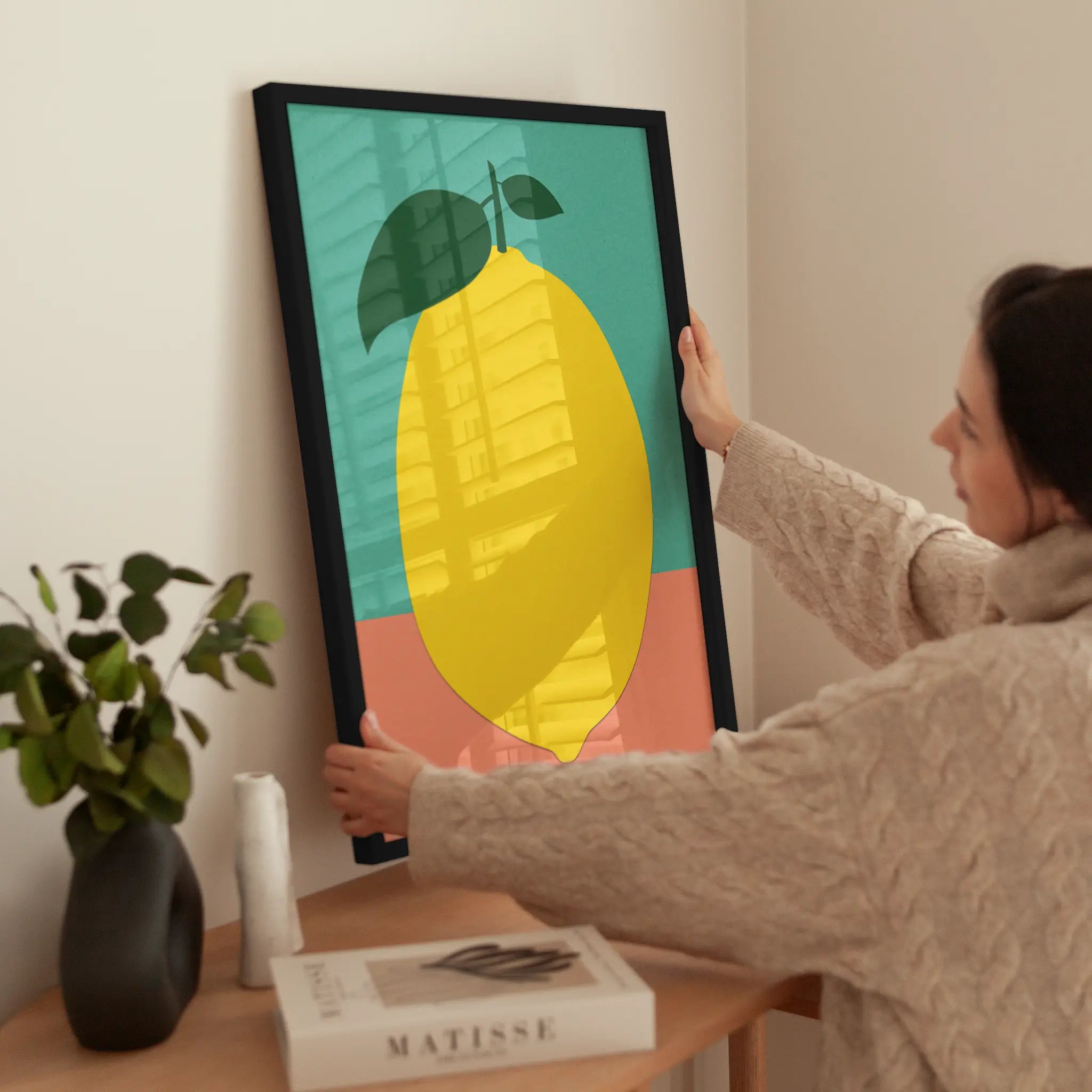Pop Art Lemon wird aufgehängt