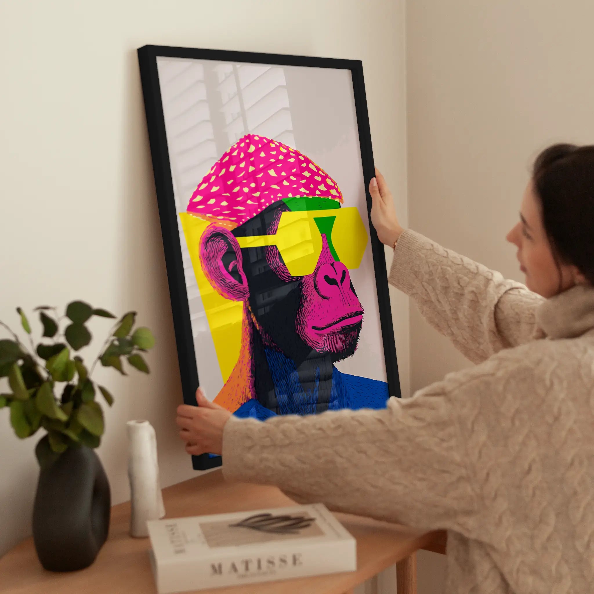 Pop Art Monkey wird aufgehängt