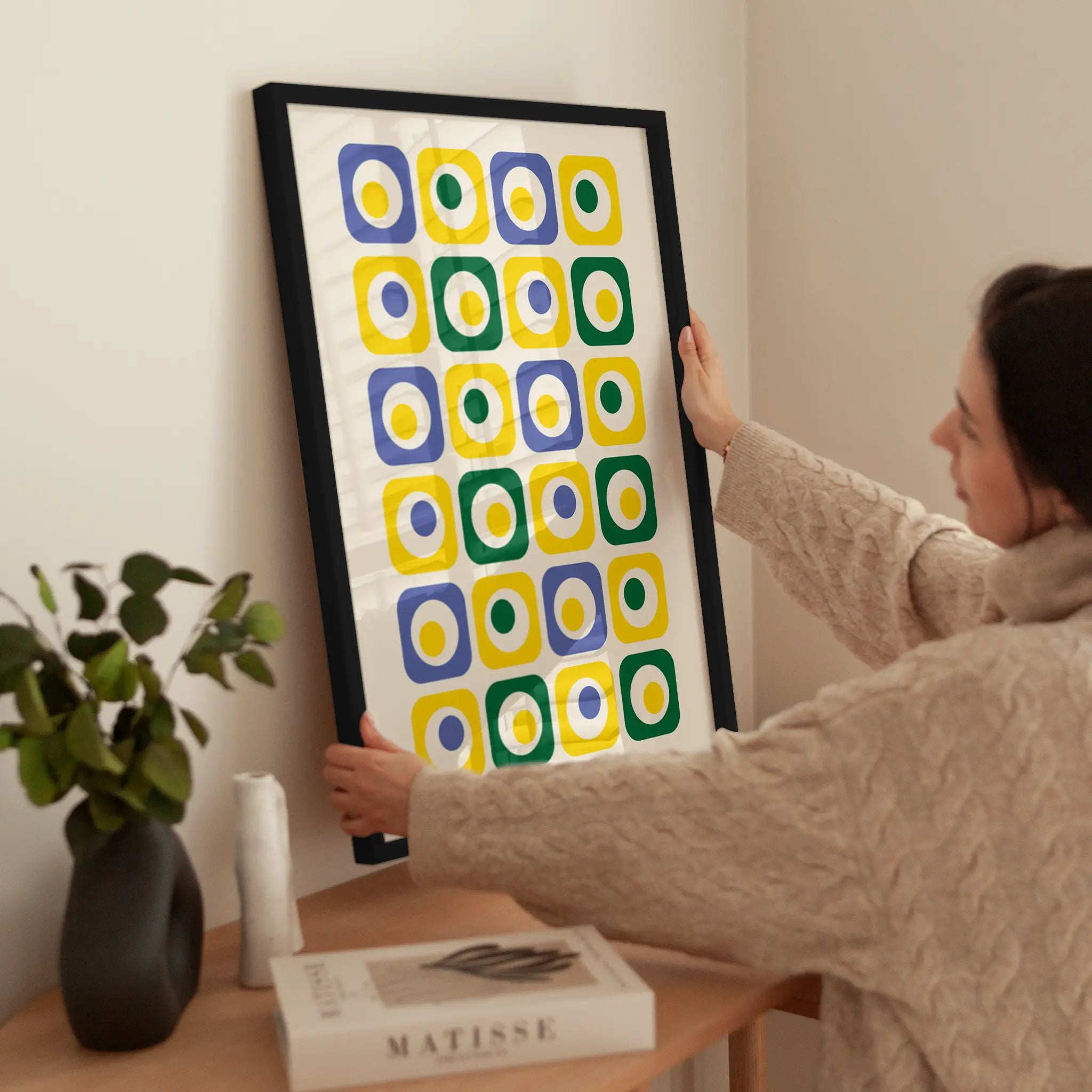 Pop Art Picnic Tiles wird aufgehängt