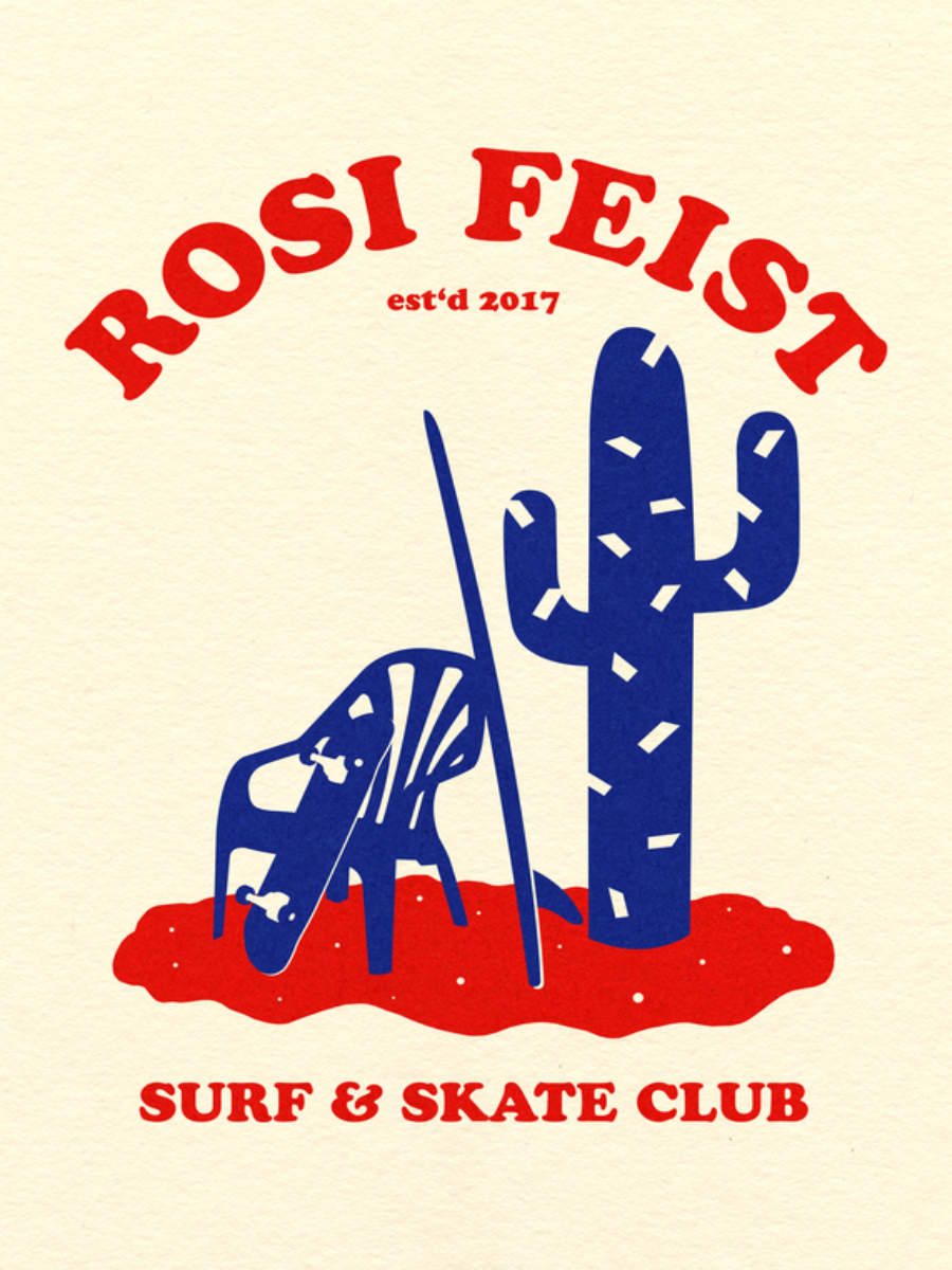 Poster mit blauem Kaktus und Surfbrett, Text "Rosi Feist Surf & Skate Club" in Rot.