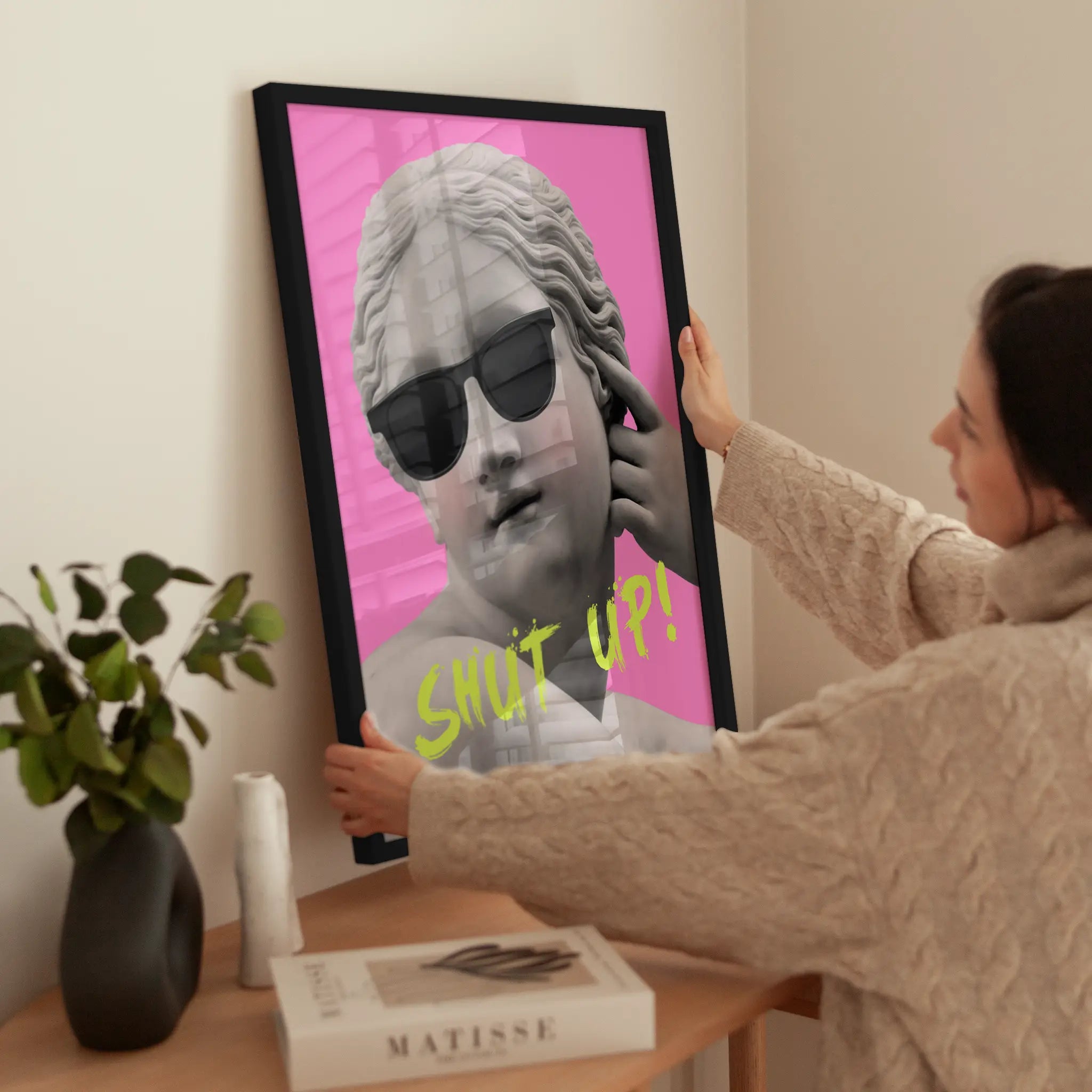 Shut Up wird aufgehängt