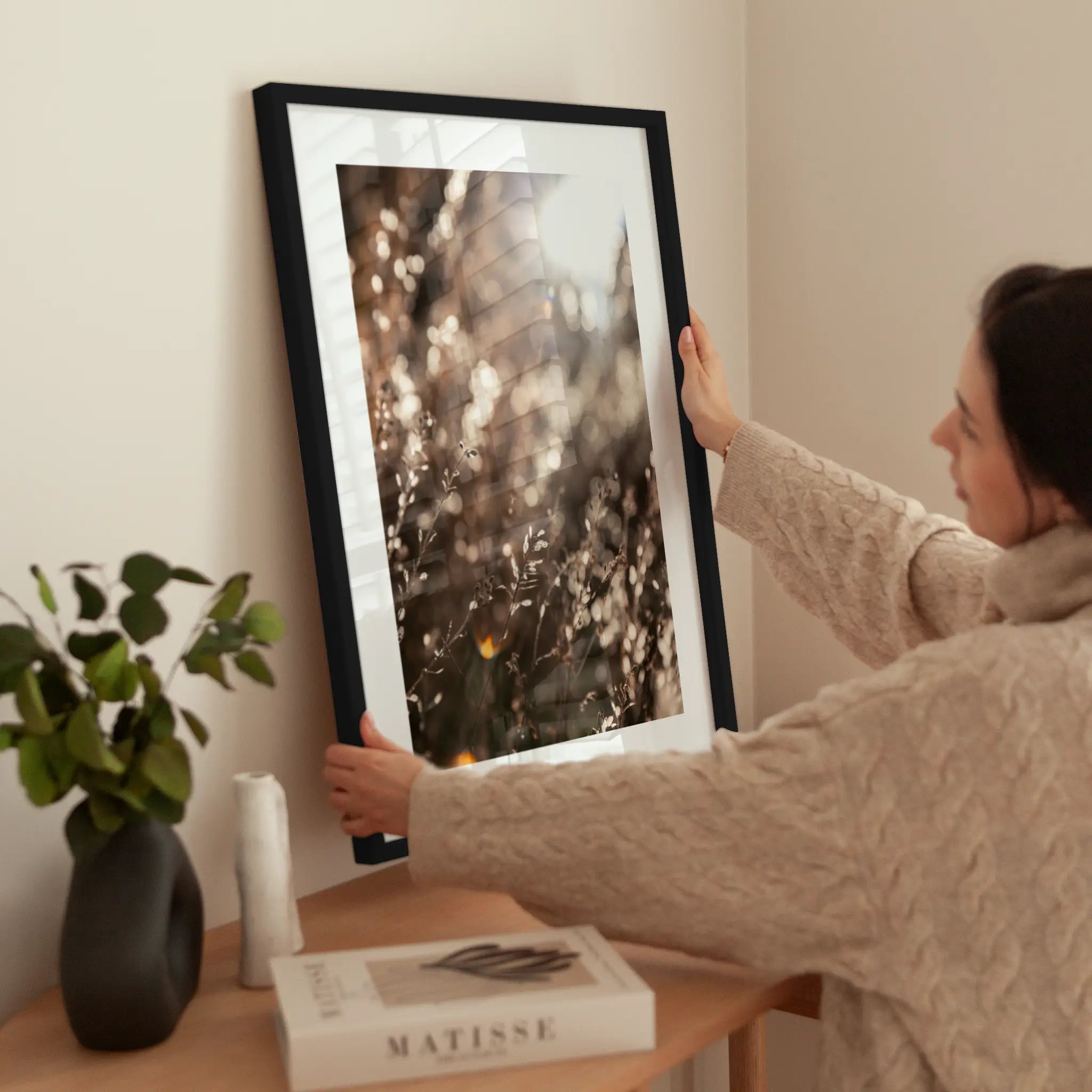 Sunlit Meadow wird aufgehängt