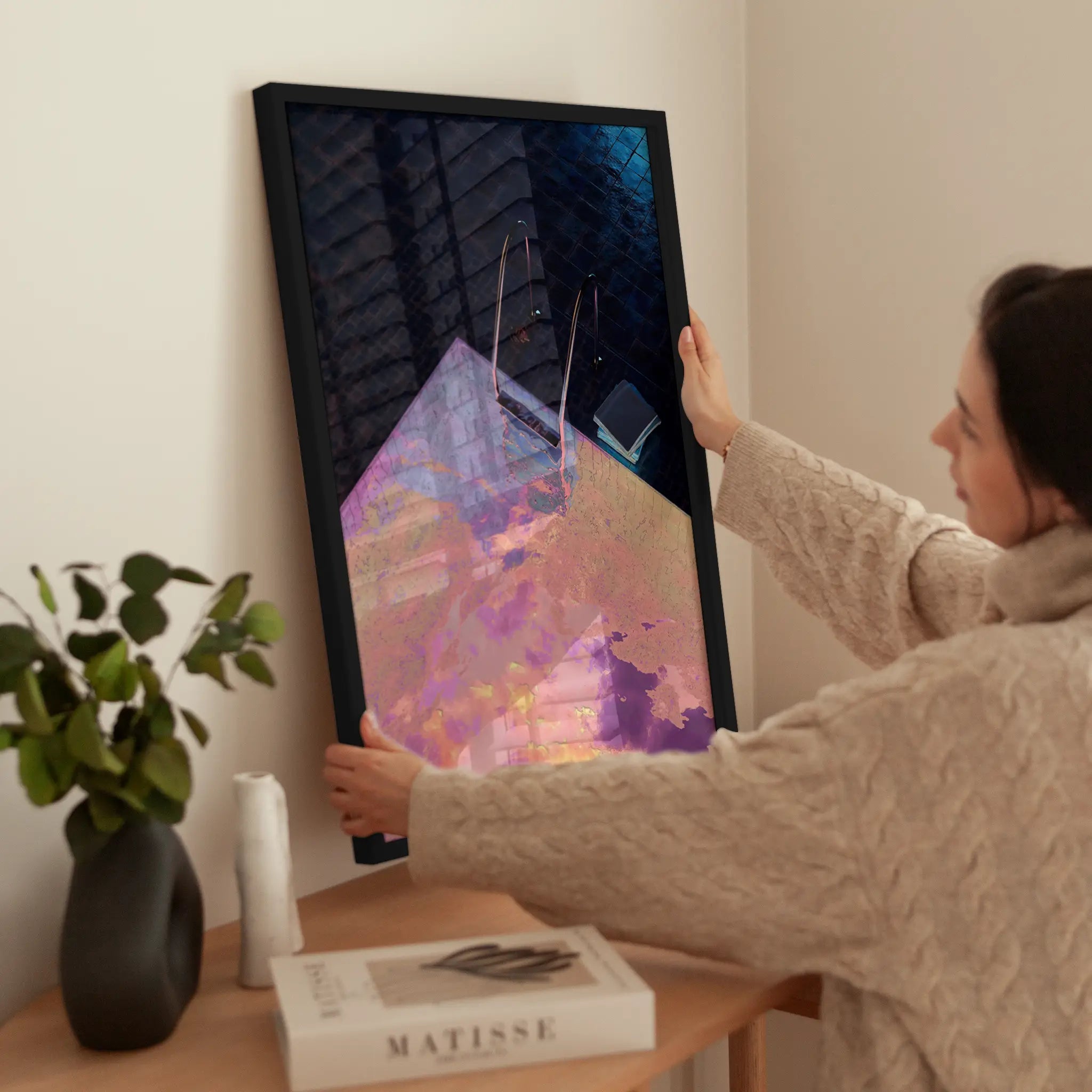 Surreal Pool wird aufgehängt