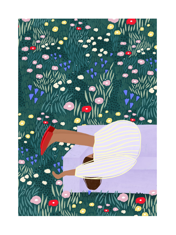 Illustration einer Frau in einem gestreiften Kleid und roten Schuhen auf einem lila Stuhl in einem Blumenfeld.