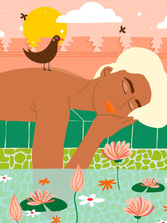 Illustration einer schlafenden Frau neben einem Teich mit einem Vogel auf der Schulter und einem Sonnenuntergang im Hintergrund.