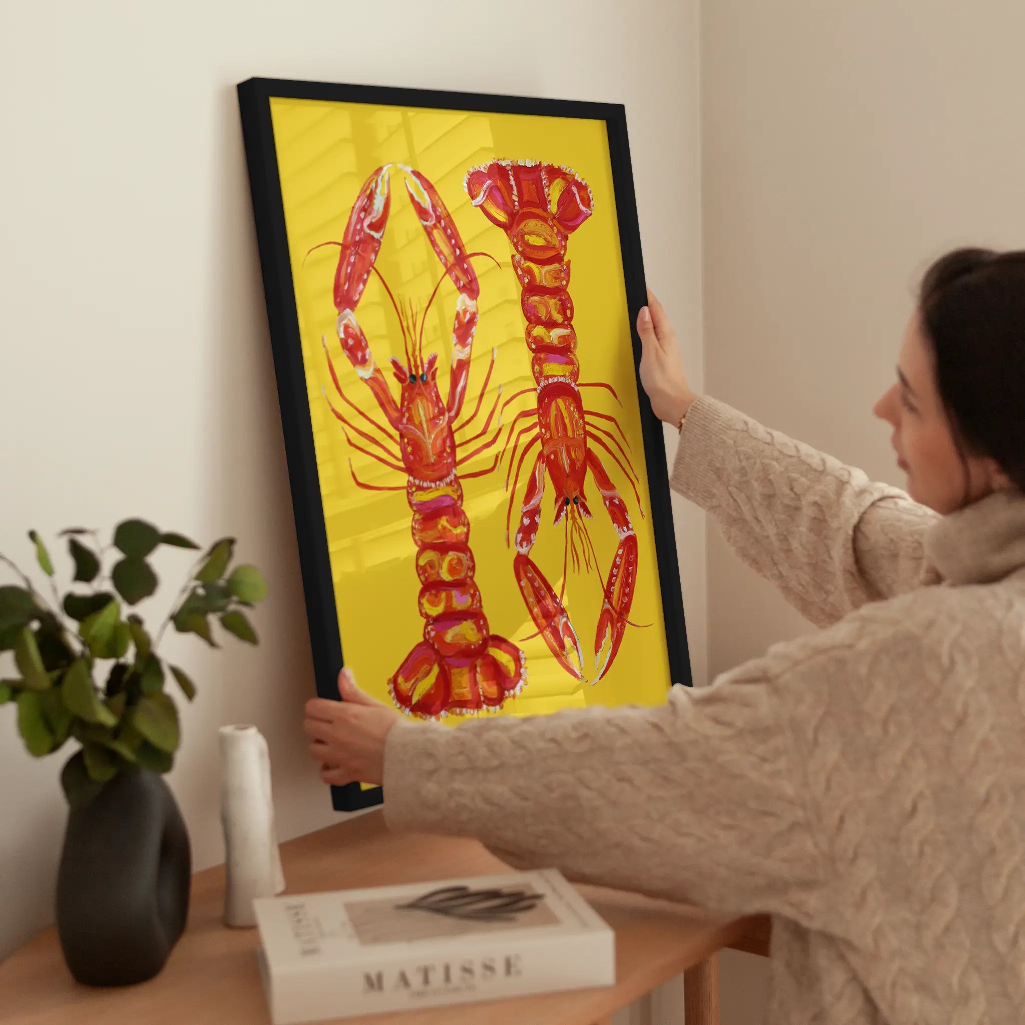 Two Lobsters wird aufgehängt