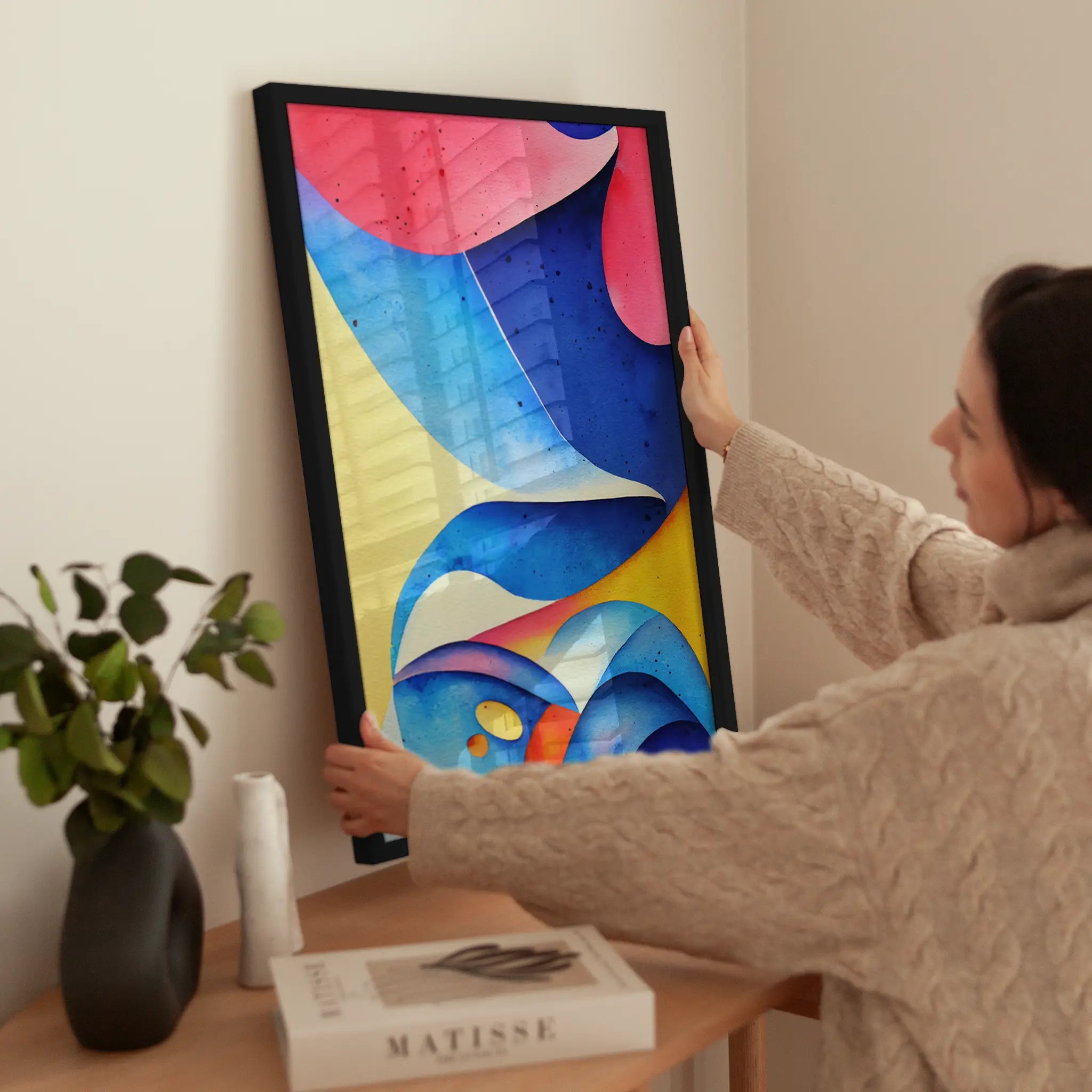 Vibrant Blue Abstract wird aufgehängt