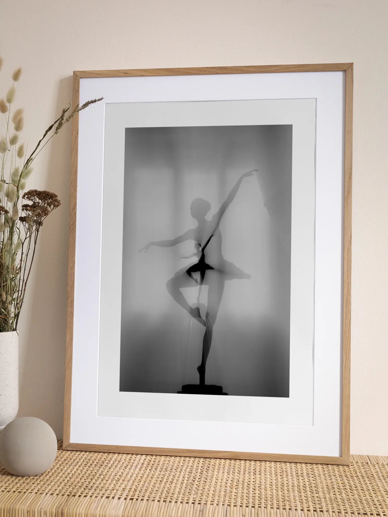 Ballerina in Black and White Poster